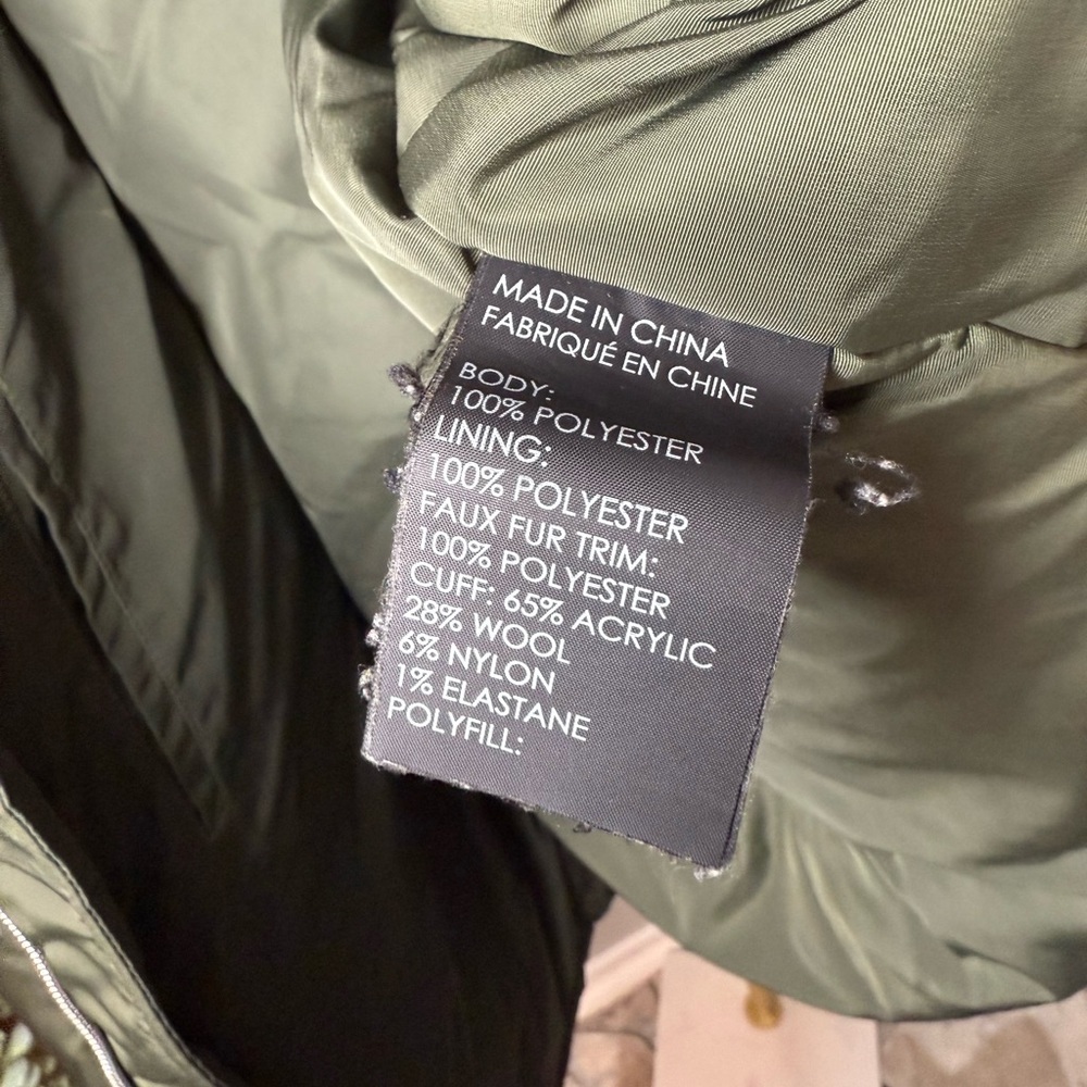 Club Monaco Hooded‎ Down Puffer Jacket - Picture 5 of 5